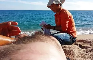 XXX مرغ روسی اوا خودش را خوشحال فیلم سکس زوری و خشن می کند