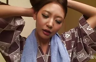 XXX بعد از دوش گرفتن ، جوجه ای سرخ به پسرش فیلم سکس زوری با دختر اجازه داد با واژن مودار رابطه جنسی برقرار کند