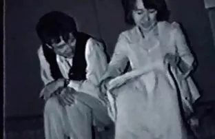 XXX جوجه های سکس زوری تو جنگل زیبا یک لب به لب انعطاف پذیر می چرخند