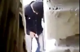 XXX یک فیلم سوپر خارجی زوری معلم بالغ دانش آموز جوانی را کشید