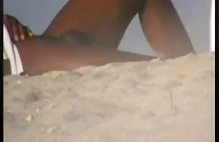 XXX این همسر دانلود فيلم سكسي زوري بهترین دوست همسر خود را برای برقراری رابطه جنسی با خودش به ارمغان آورد